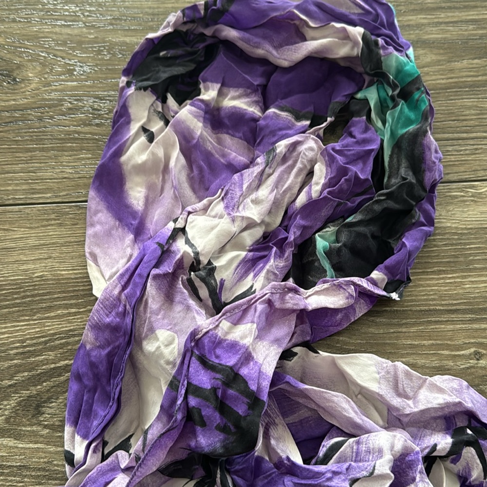 SCARF - Picture 5 of 7